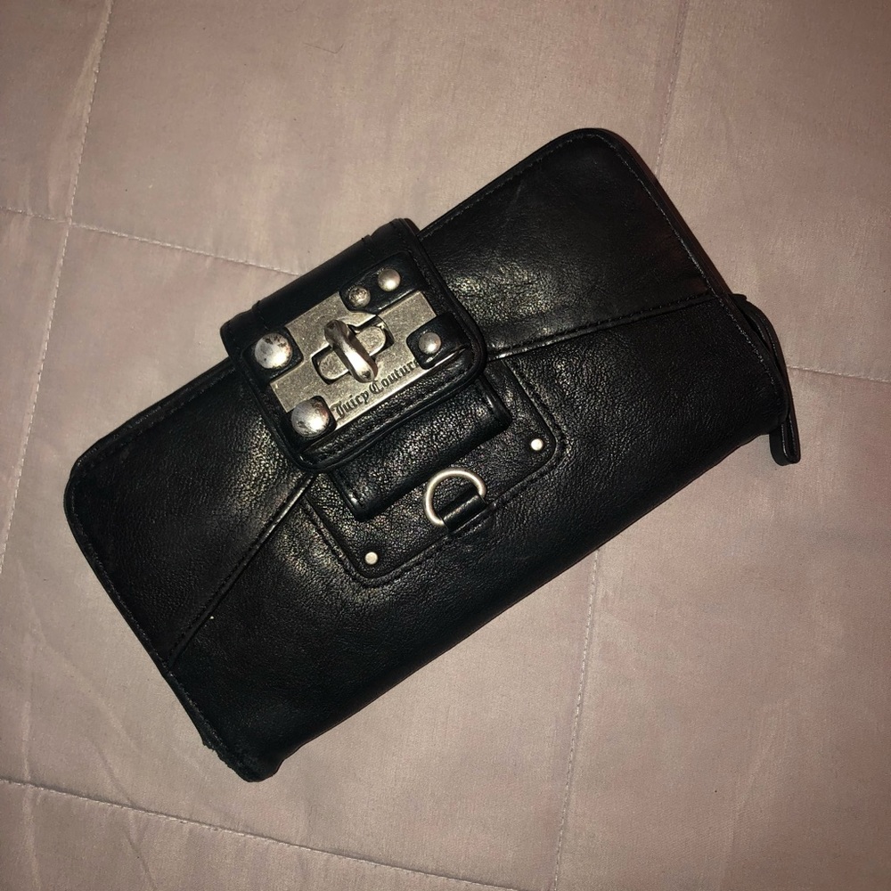 ❤️ Juicy Couture Leather Wallet